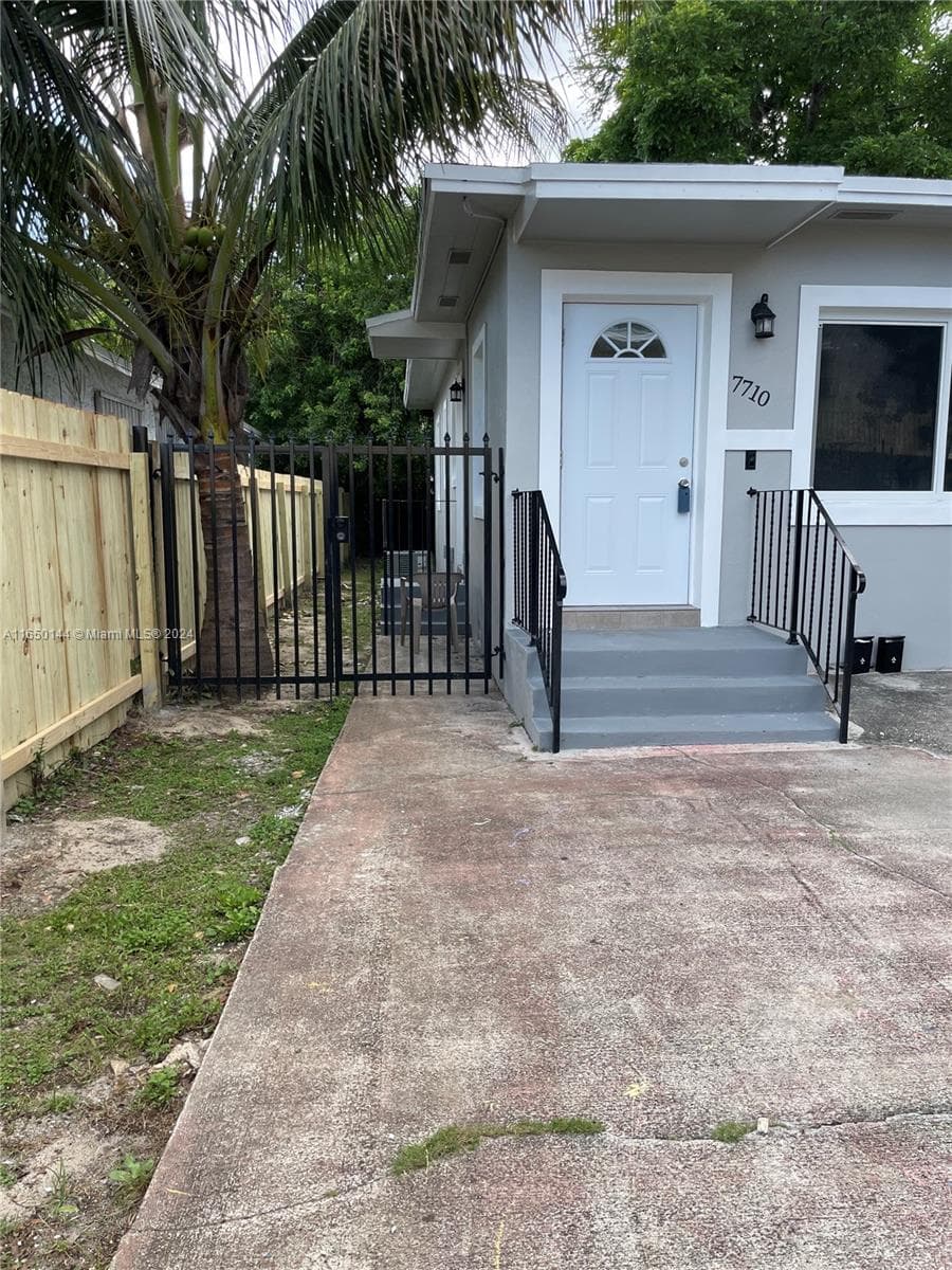 7710 NE 1st Ct, Miami FL 33138 — 6