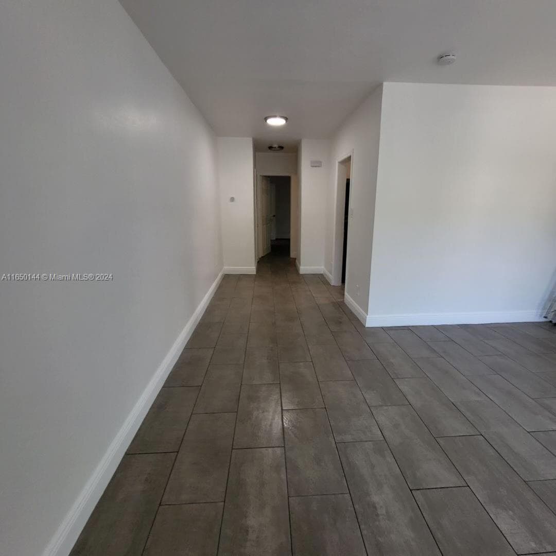 7710 NE 1st Ct, Miami FL 33138 — 21