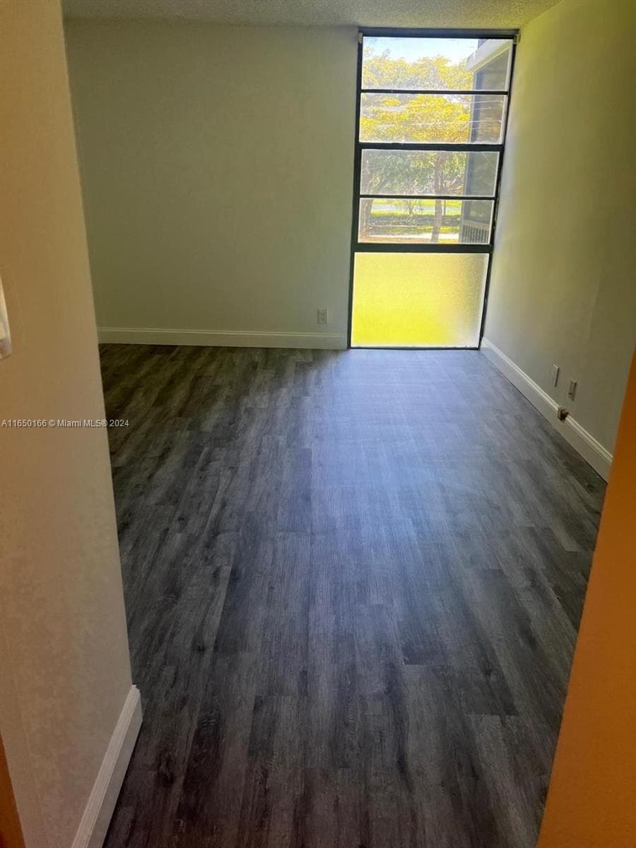 3475 N Country Club Dr # 204, Aventura FL 33180 — 11