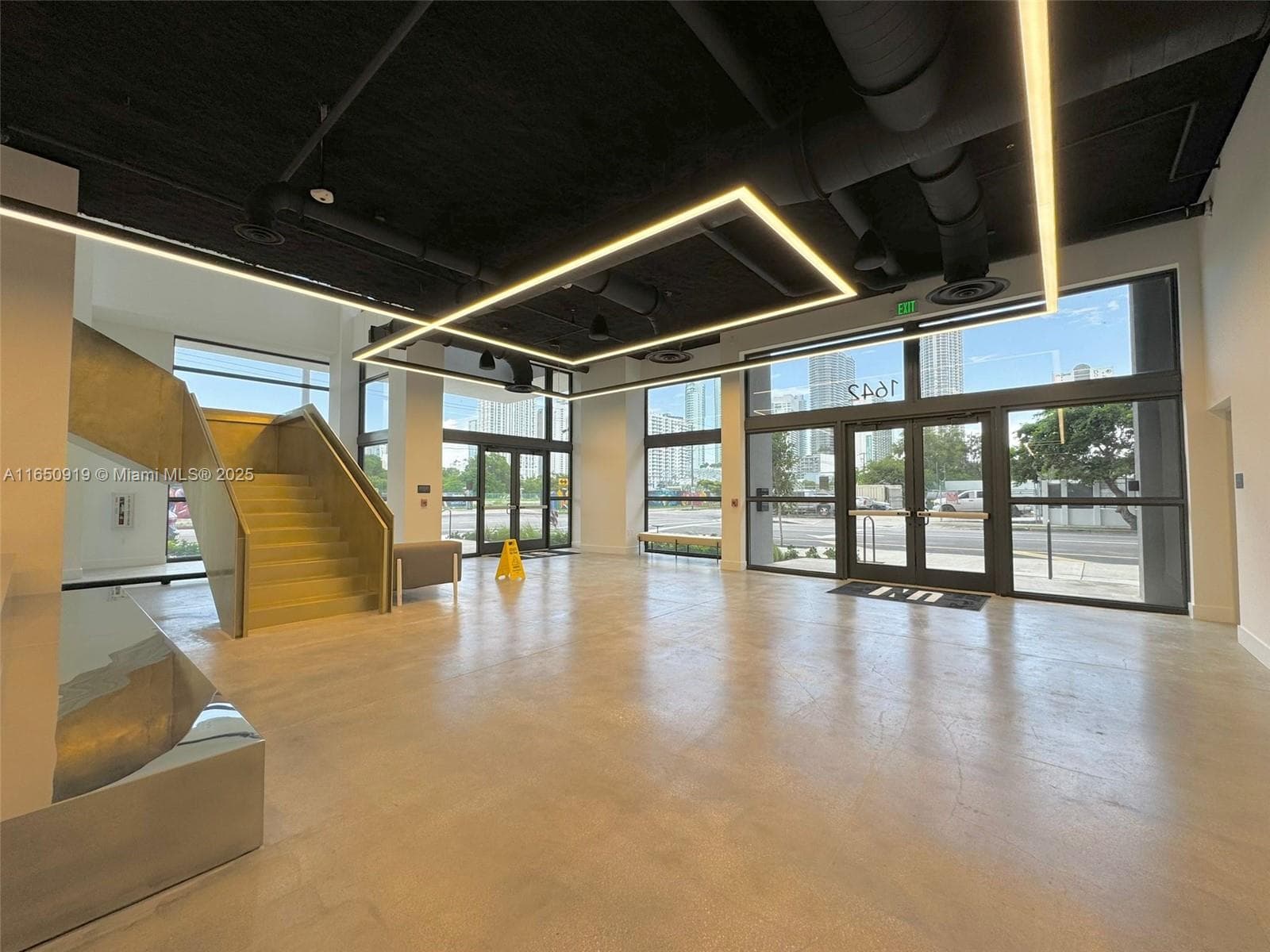 1642 NE 1st Ave # 2409, Miami FL 33132 — 1