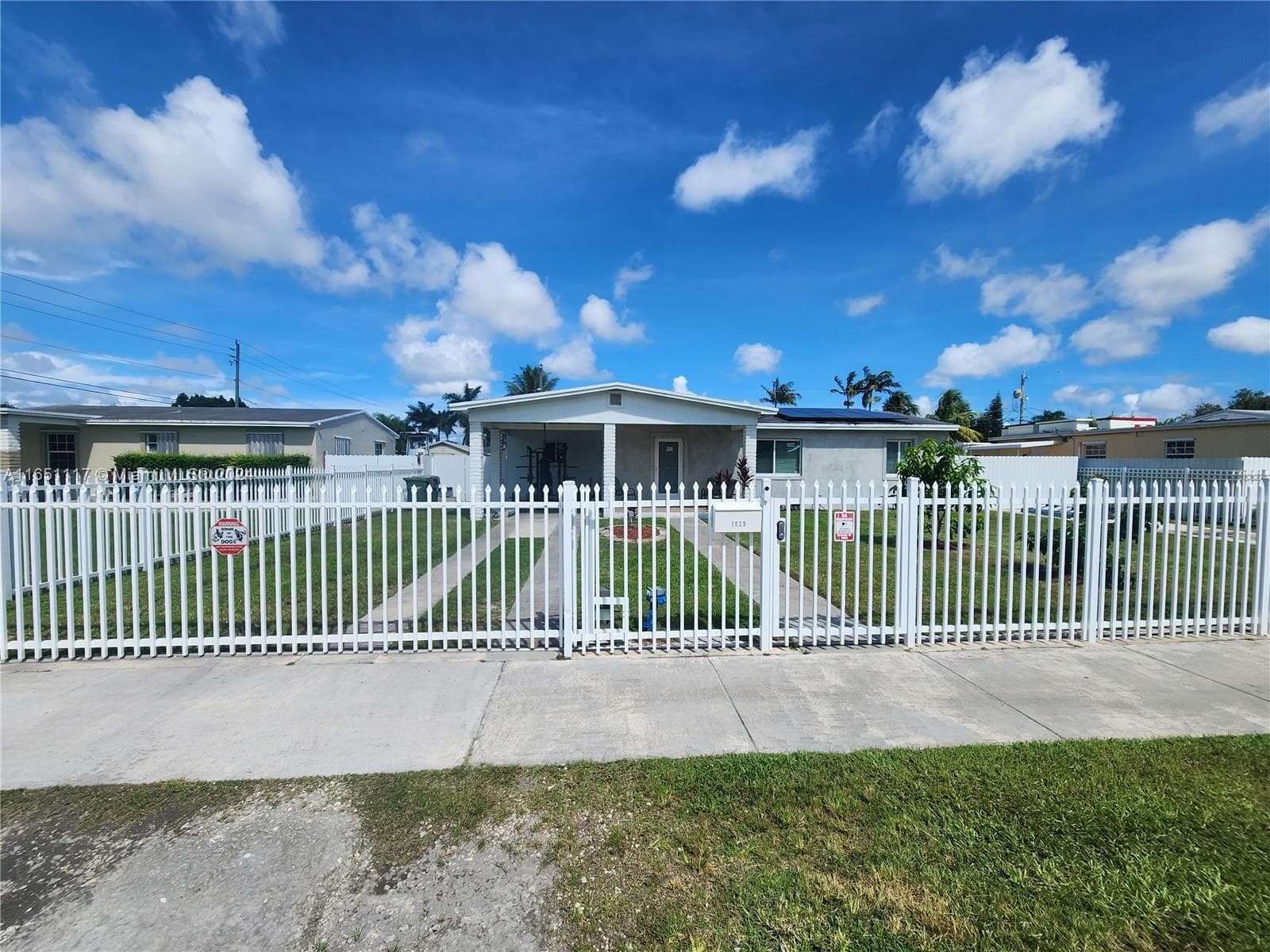 1025 NE 13th Ave, Homestead FL 33033 — 2