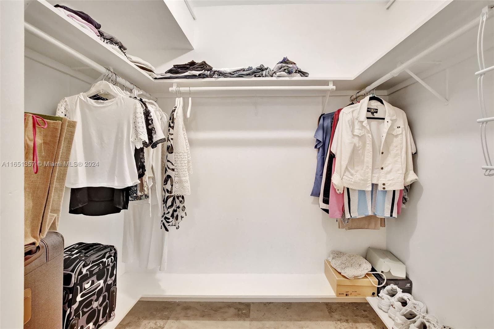 9801 Collins Ave # 3T, Bal Harbour FL 33154 — 17