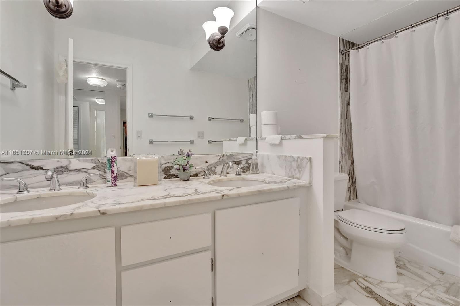 9801 Collins Ave # 3T, Bal Harbour FL 33154 — 25
