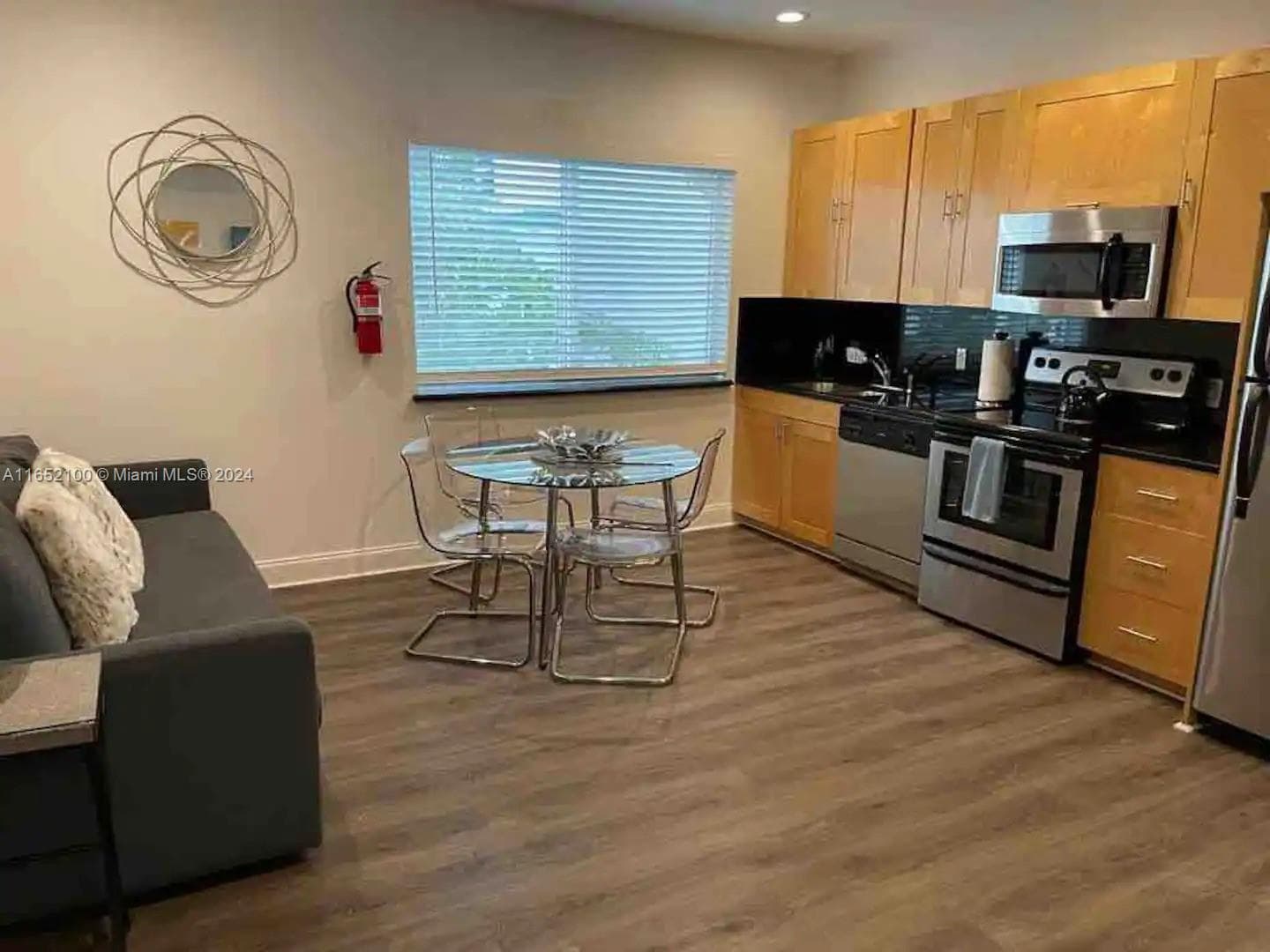 2615 Collins Ave # 24, Miami Beach FL 33140 — 9