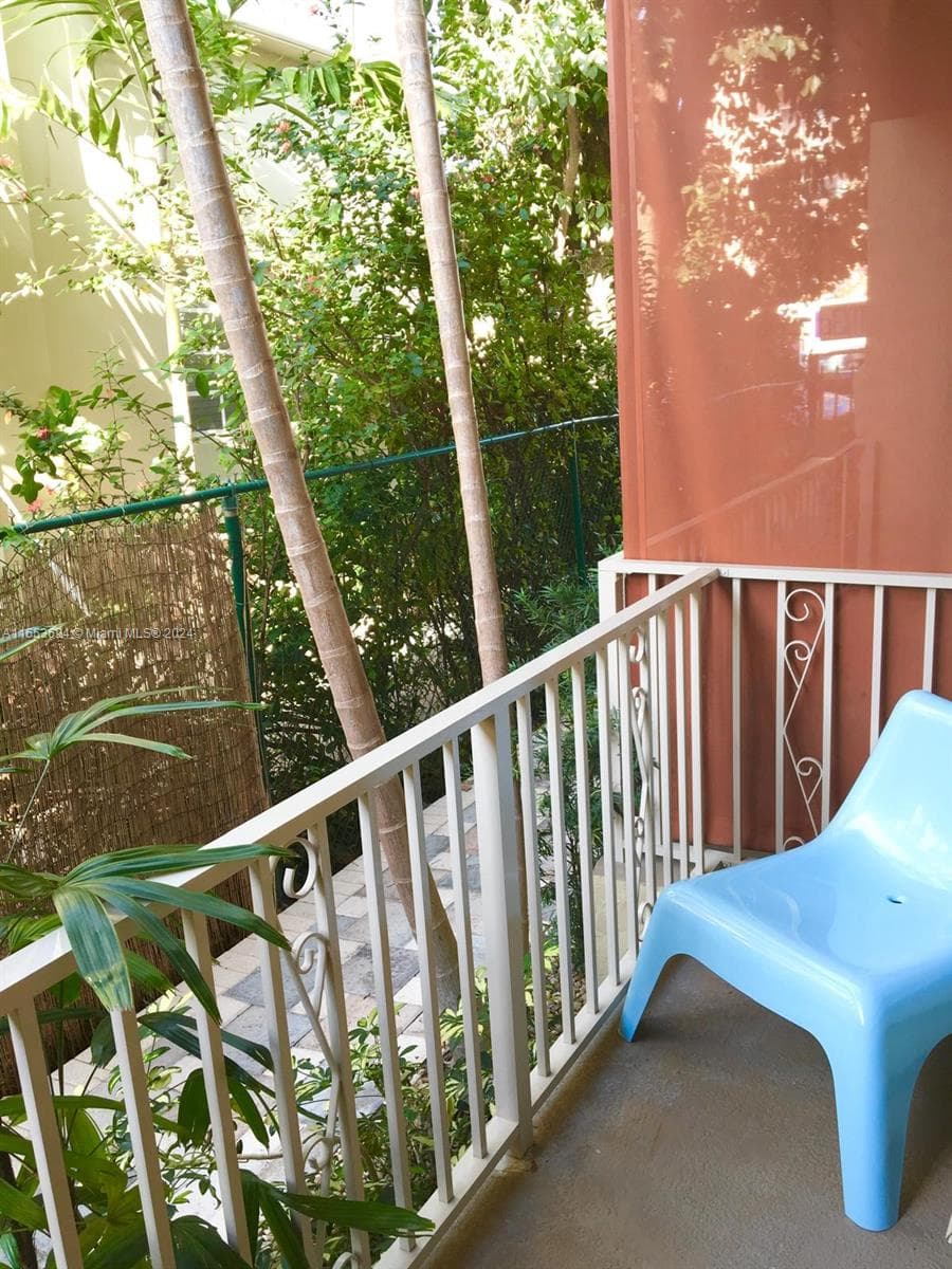 1228 Pennsylvania Ave # 2, Miami Beach FL 33139 — 2