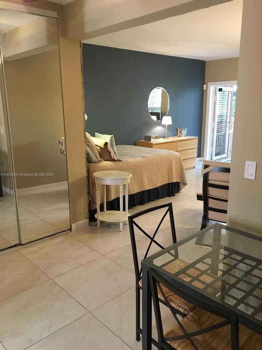 1228 Pennsylvania Ave # 2, Miami Beach FL 33139 — 6