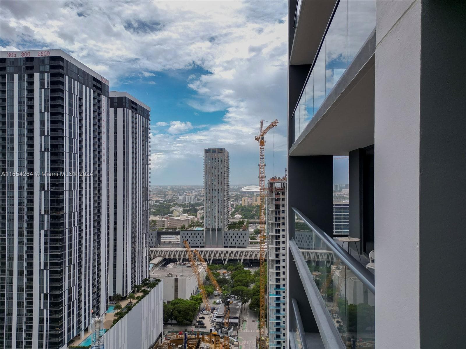 601 NE 1st Ave # 2905, Miami FL 33132 — 36