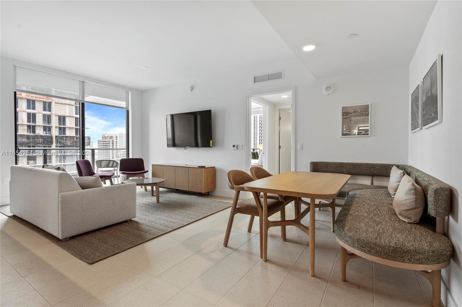 601 NE 1st Ave # 2905, Miami FL 33132 — 1