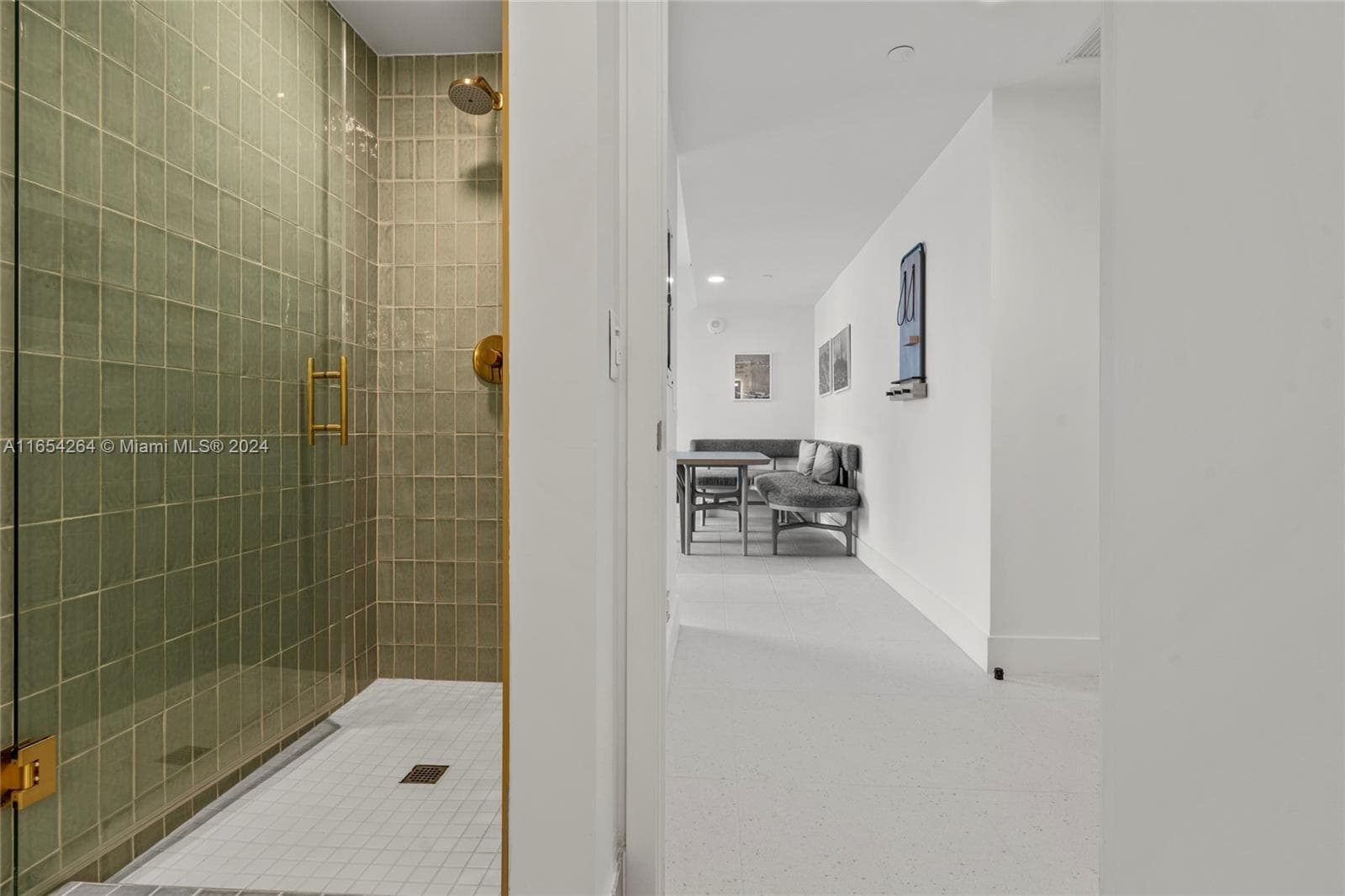 601 NE 1st Ave # 2905, Miami FL 33132 — 14