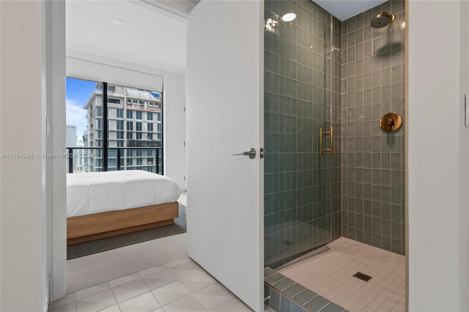 601 NE 1st Ave # 2905, Miami FL 33132 — 15