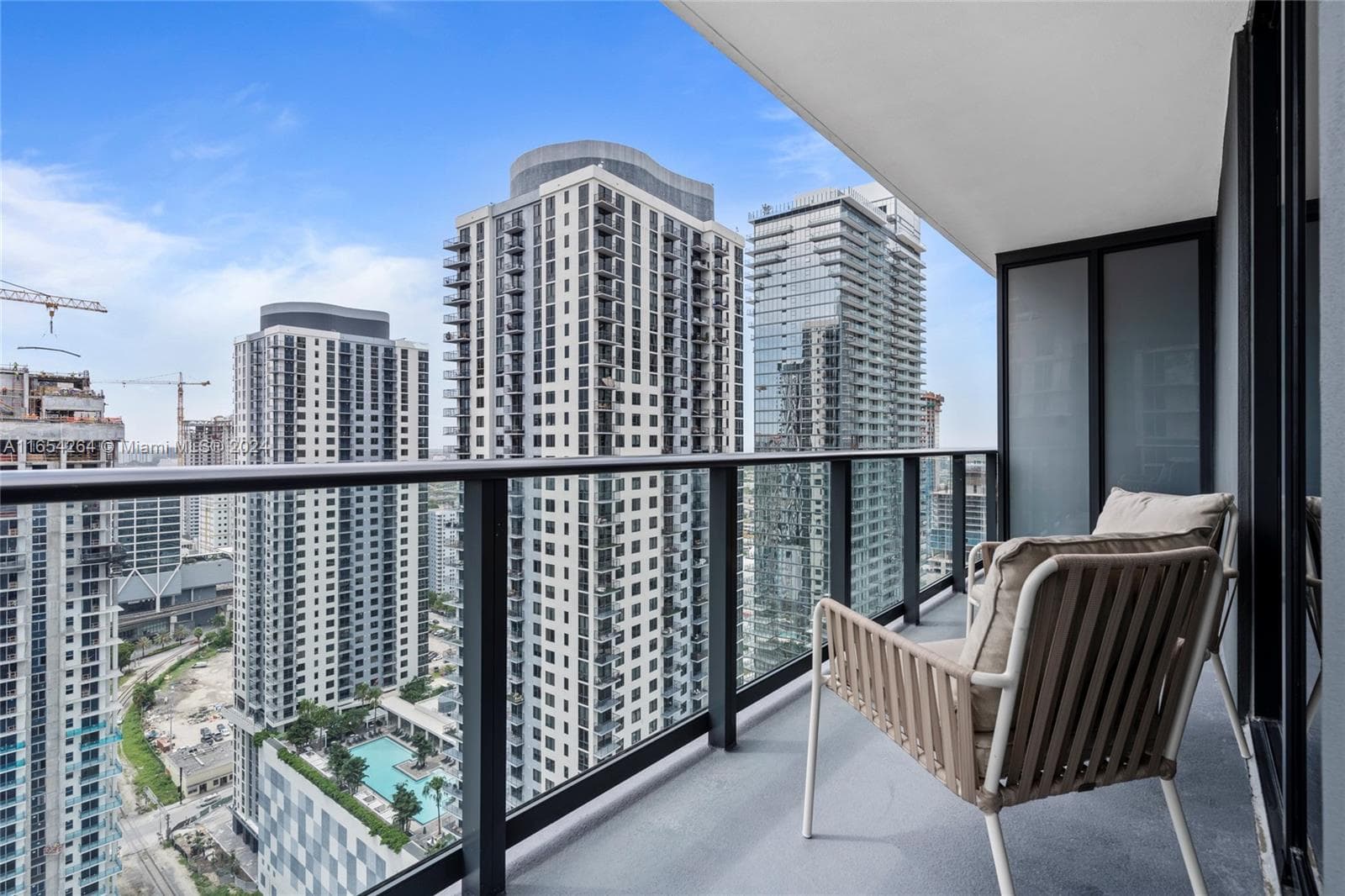 601 NE 1st Ave # 2905, Miami FL 33132 — 4