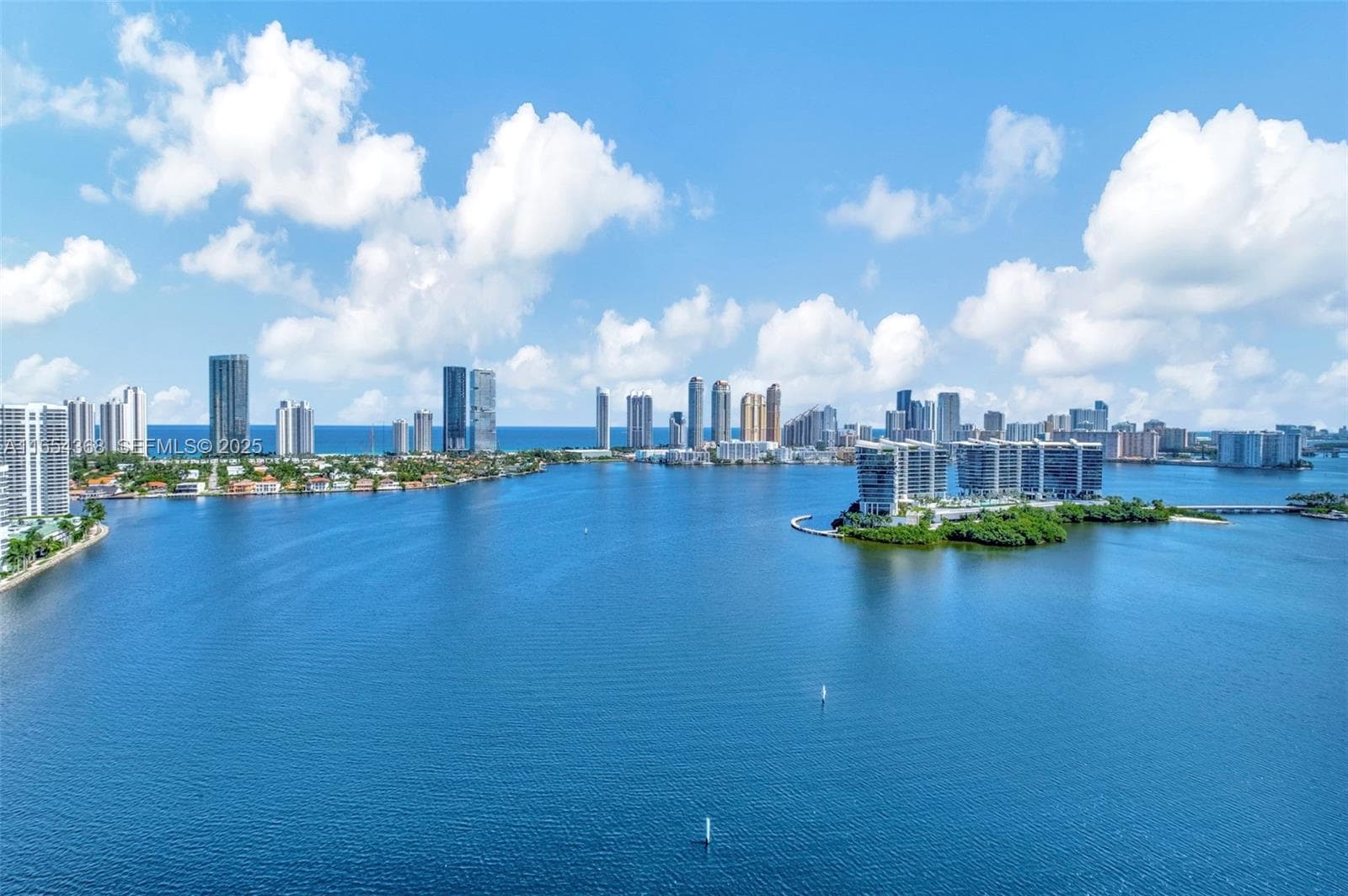 3370 Hidden Bay Dr # 2708, Aventura FL 33180 — 17
