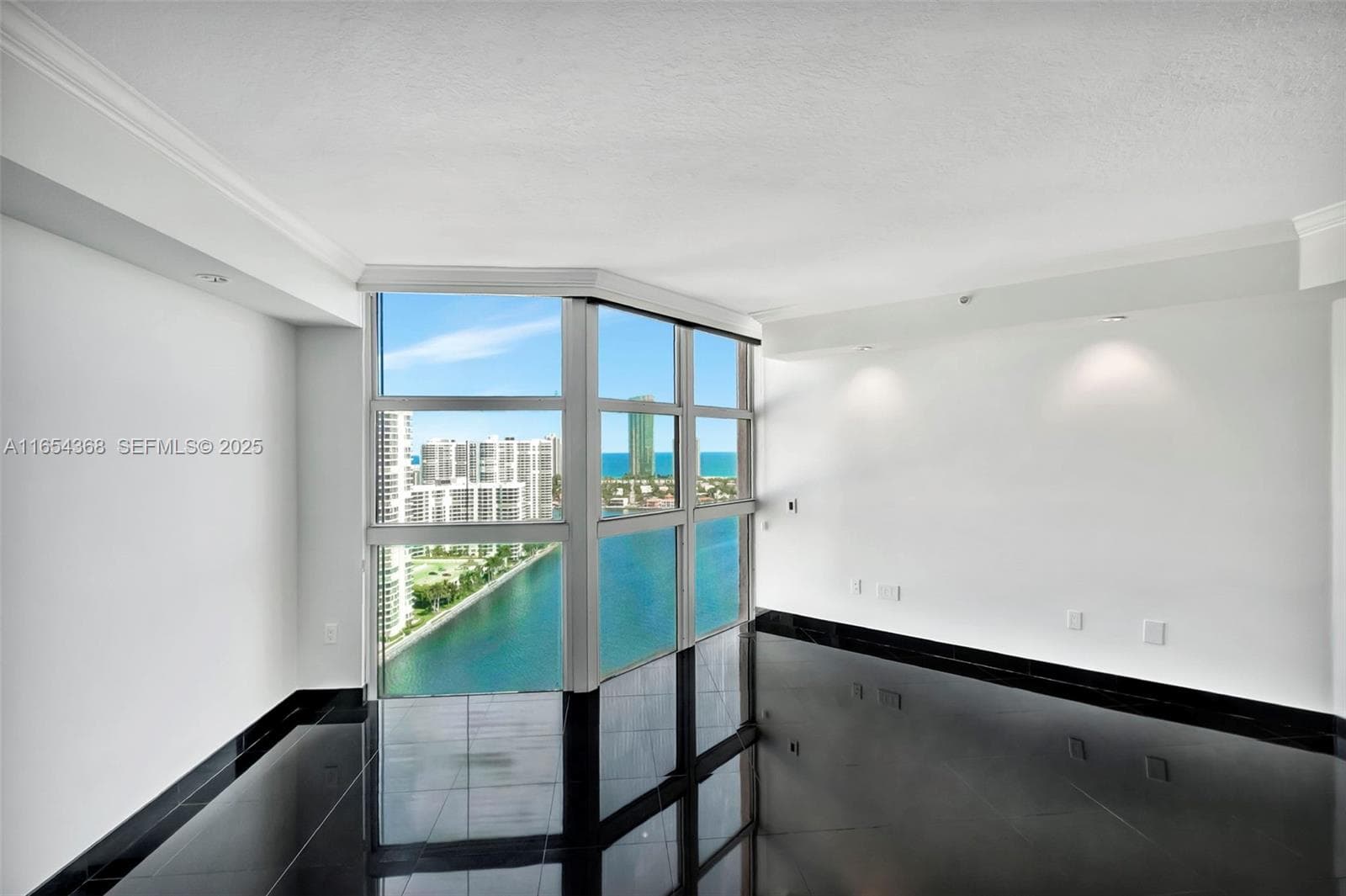3370 Hidden Bay Dr # 2708, Aventura FL 33180 — 26