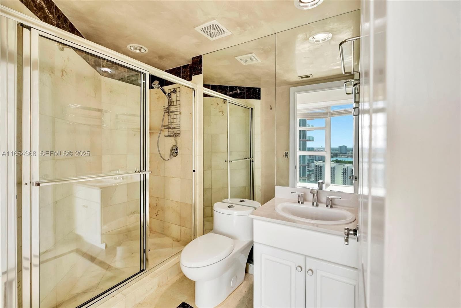 3370 Hidden Bay Dr # 2708, Aventura FL 33180 — 36