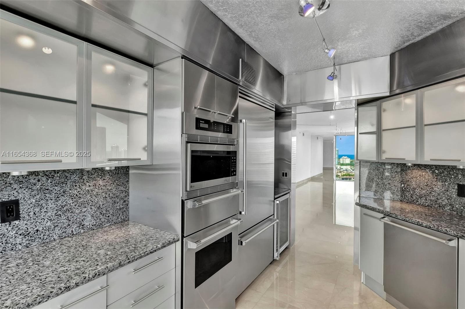 3370 Hidden Bay Dr # 2708, Aventura FL 33180 — 24