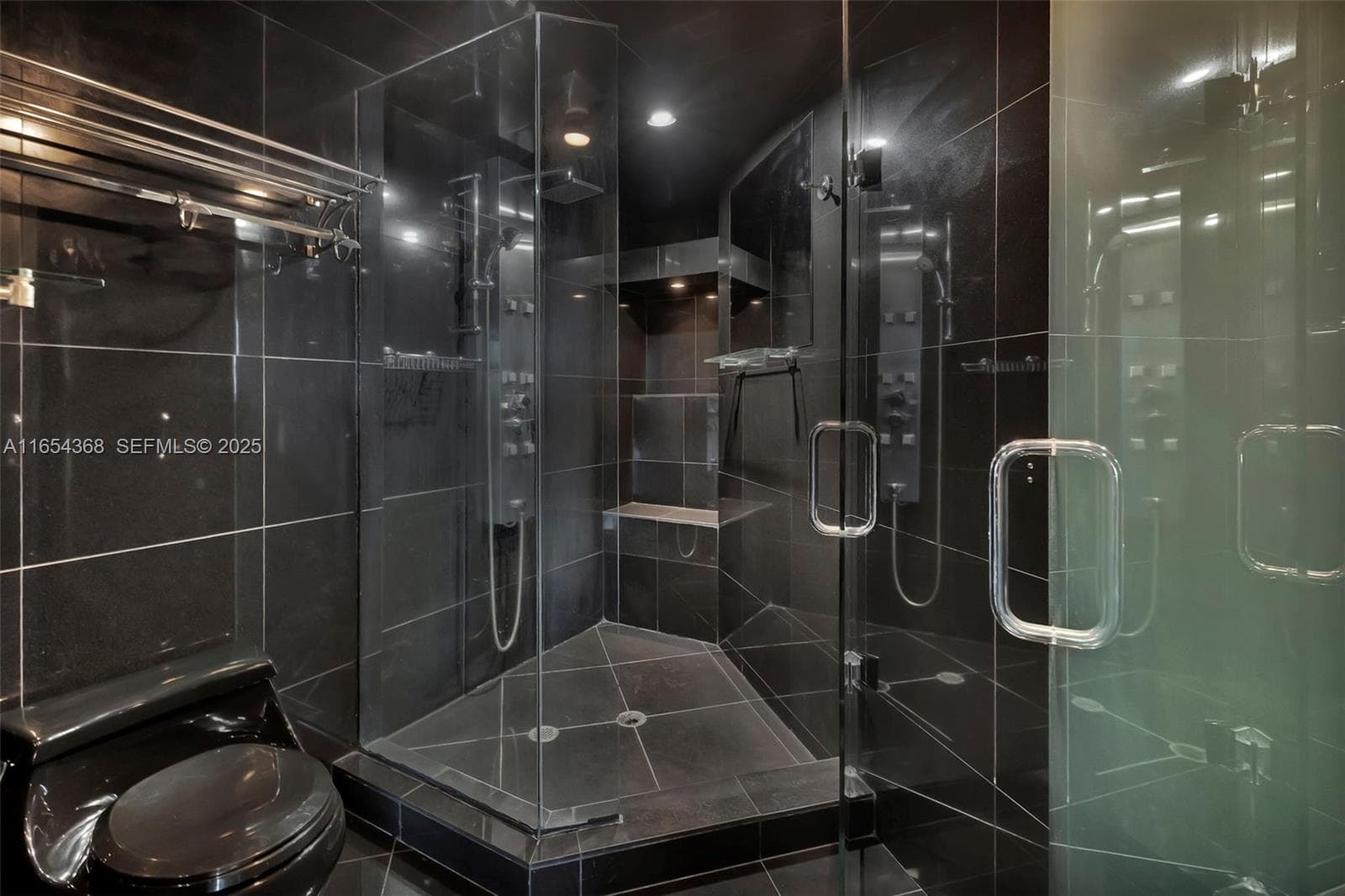 3370 Hidden Bay Dr # 2708, Aventura FL 33180 — 30