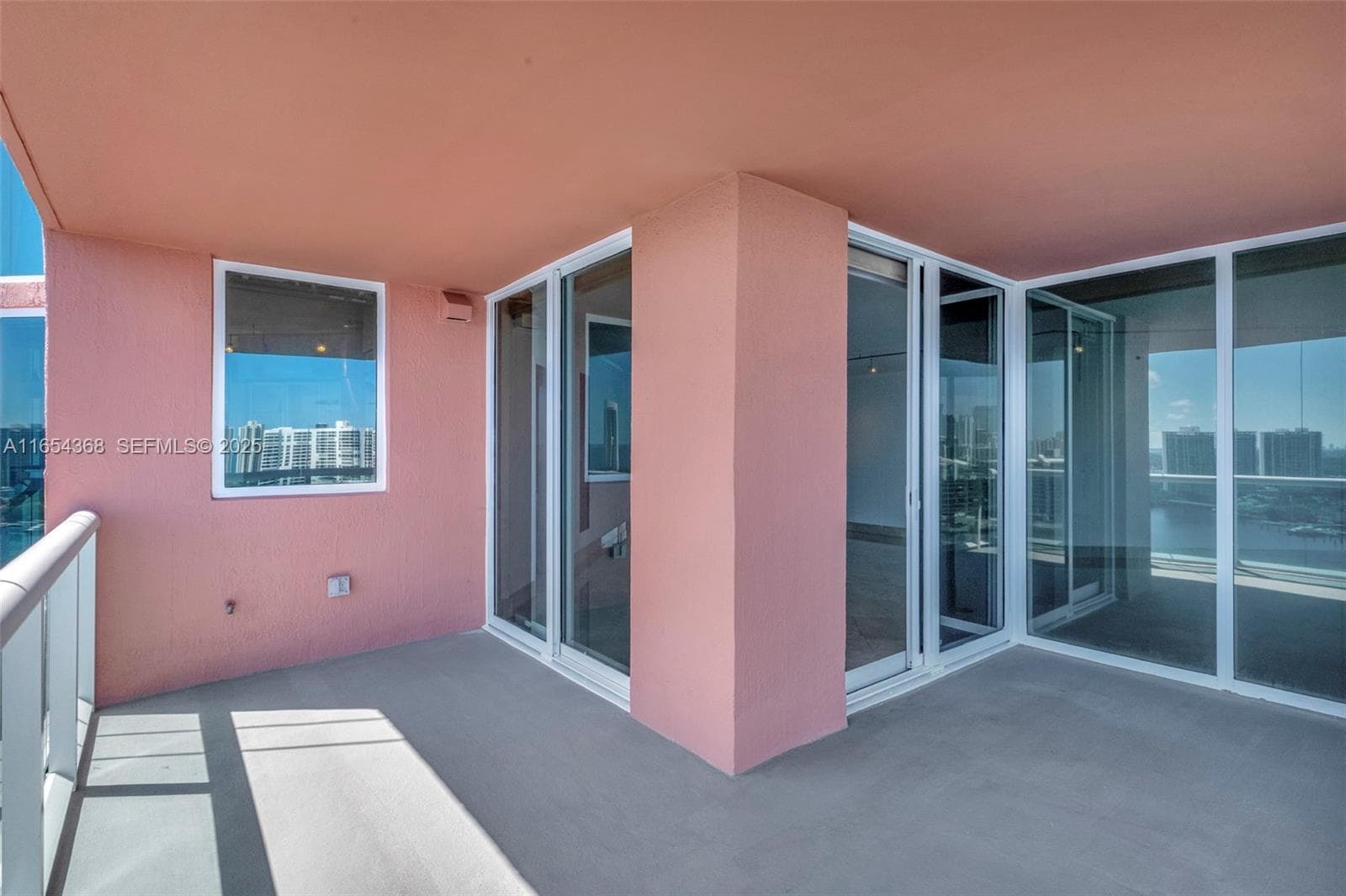 3370 Hidden Bay Dr # 2708, Aventura FL 33180 — 34