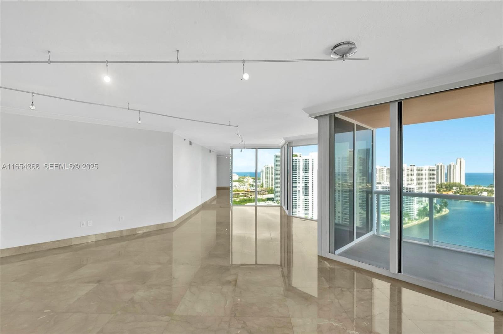 3370 Hidden Bay Dr # 2708, Aventura FL 33180 — 15
