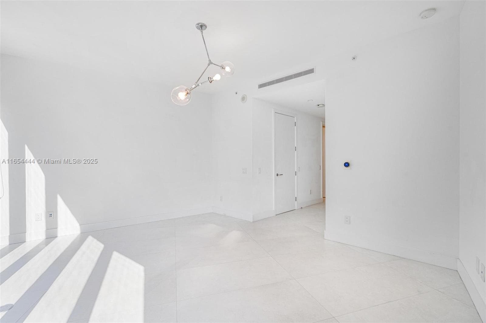 18555 Collins Ave # 5001, Sunny Isles Beach FL 33160 — 18