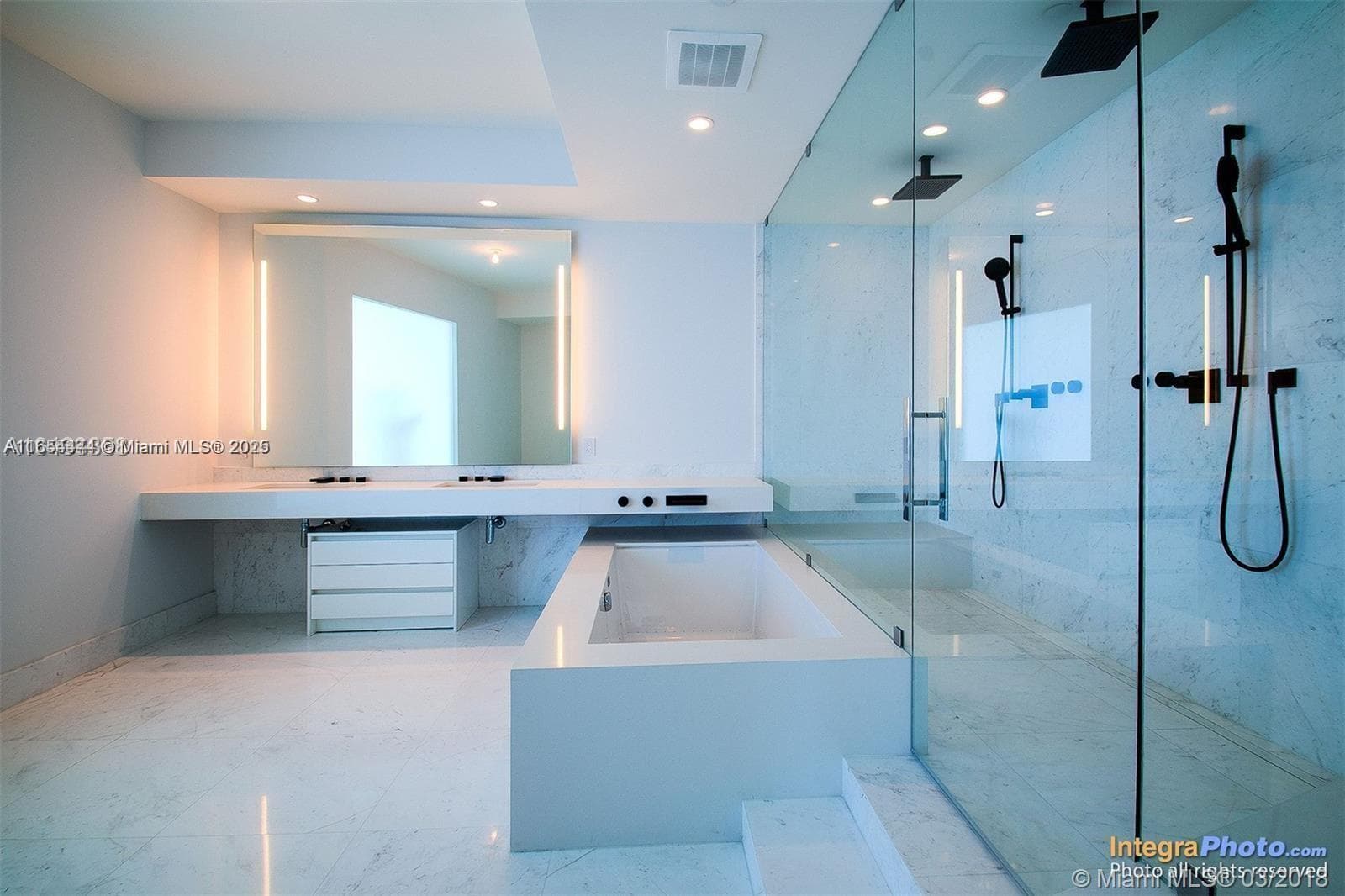 18555 Collins Ave # 5001, Sunny Isles Beach FL 33160 — 11