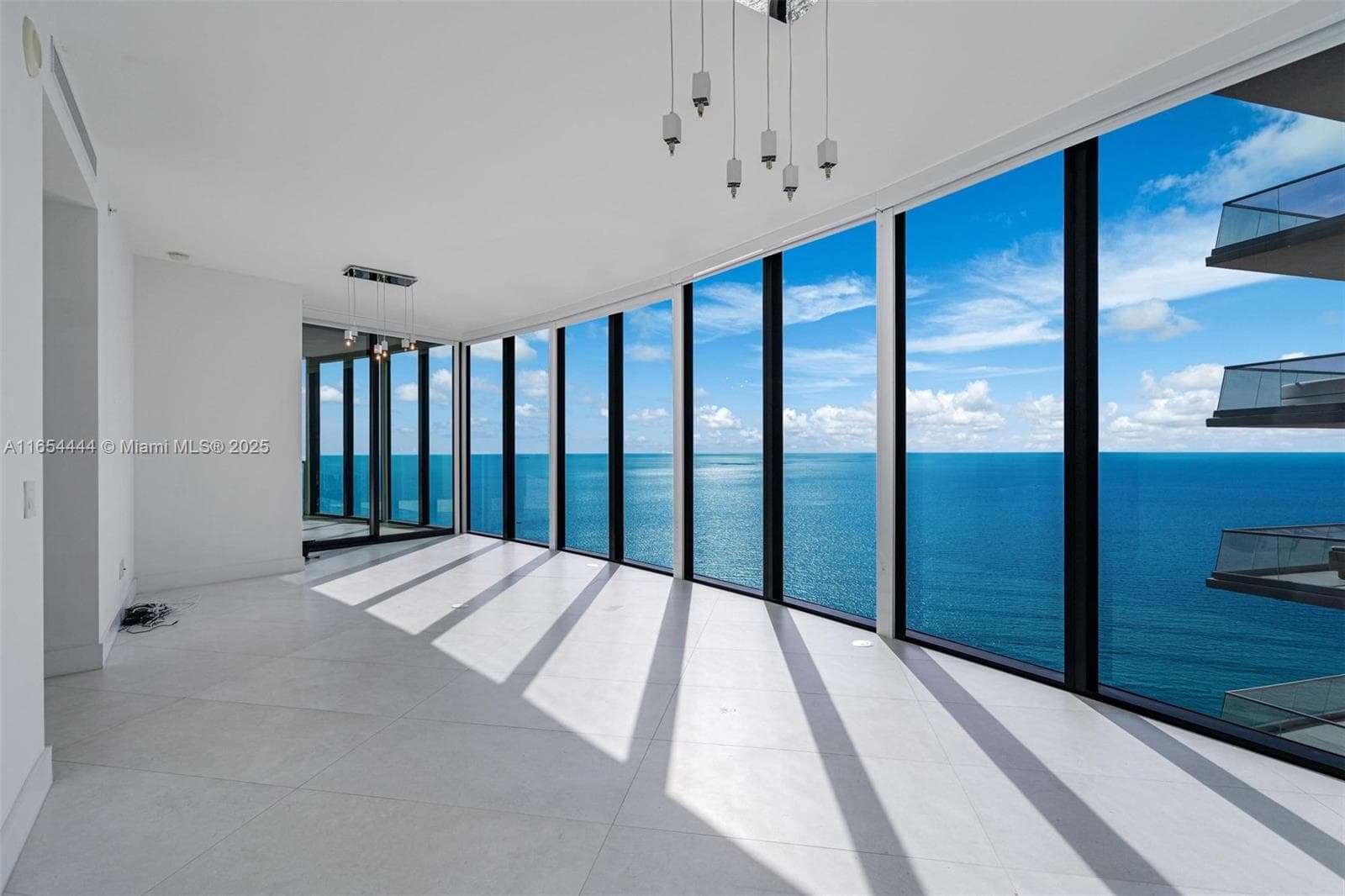 18555 Collins Ave # 5001, Sunny Isles Beach FL 33160 — 25