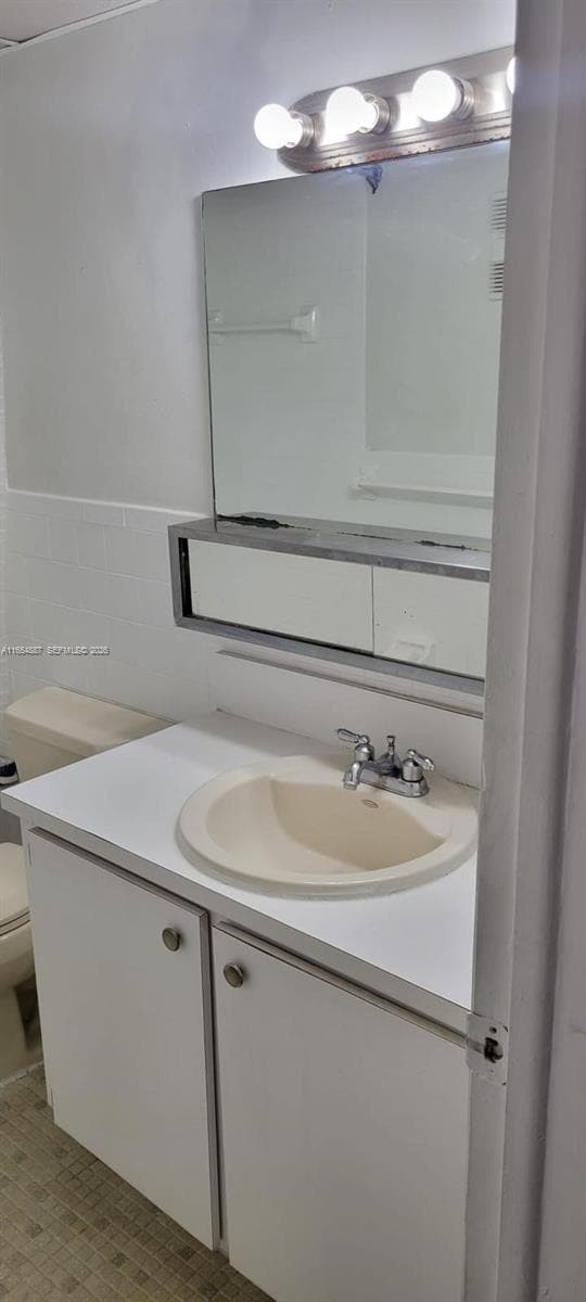 6960 Miami Gardens Dr # 525, Hialeah FL 33015 — 16