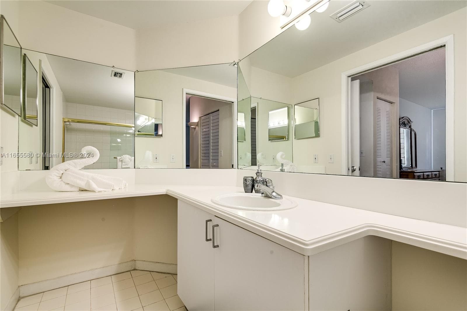 19701 E Country Club Dr # 5107, Aventura FL 33180 — 18