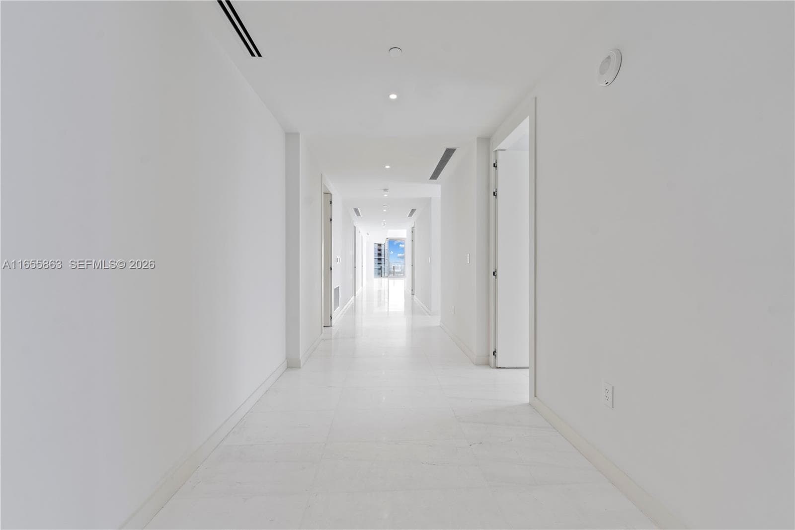 300 Biscayne Blvd Way # 3201, Miami FL 33131 — 26