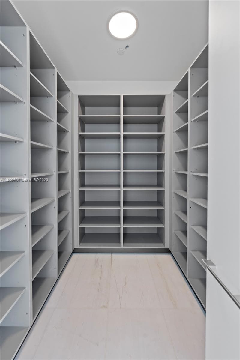 300 Biscayne Blvd Way # 3201, Miami FL 33131 — 8