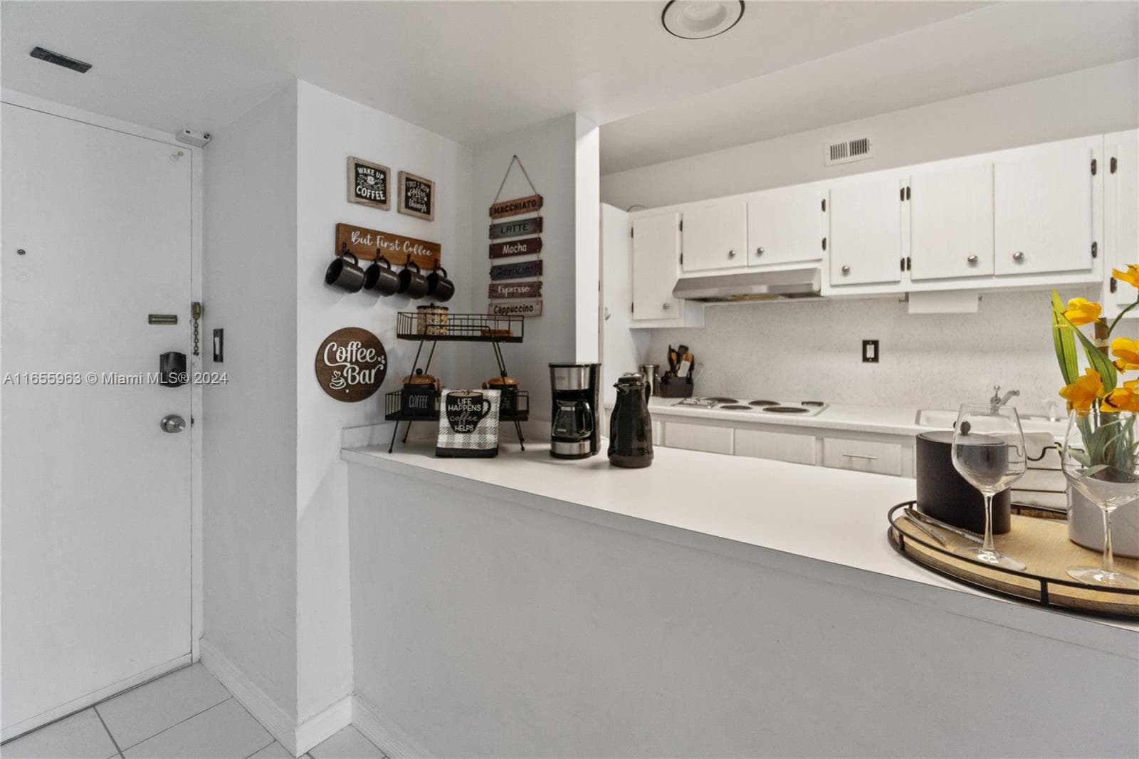 100 Lincoln Rd # 924, Miami Beach FL 33139 — 6