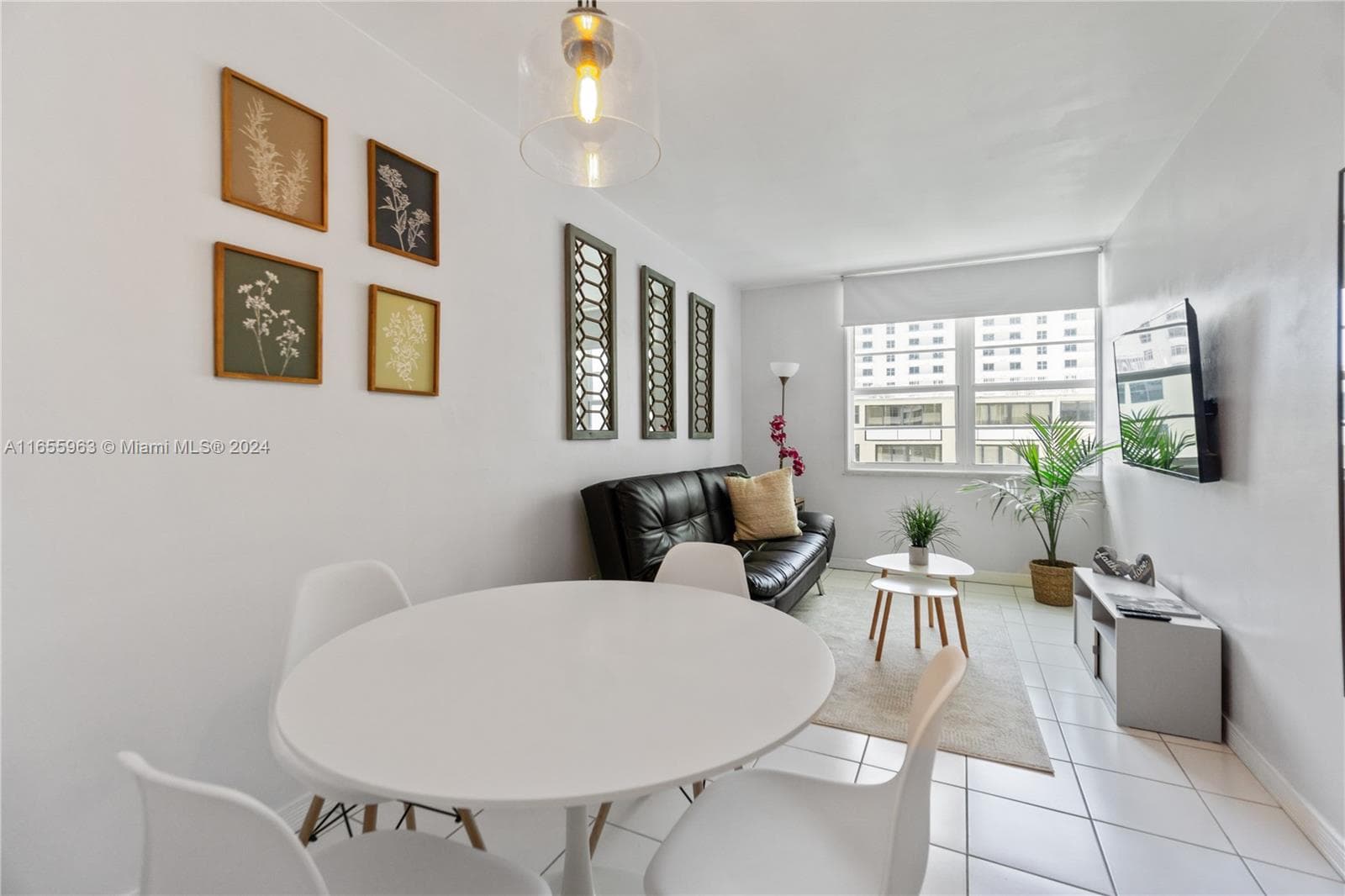 100 Lincoln Rd # 924, Miami Beach FL 33139 — 1