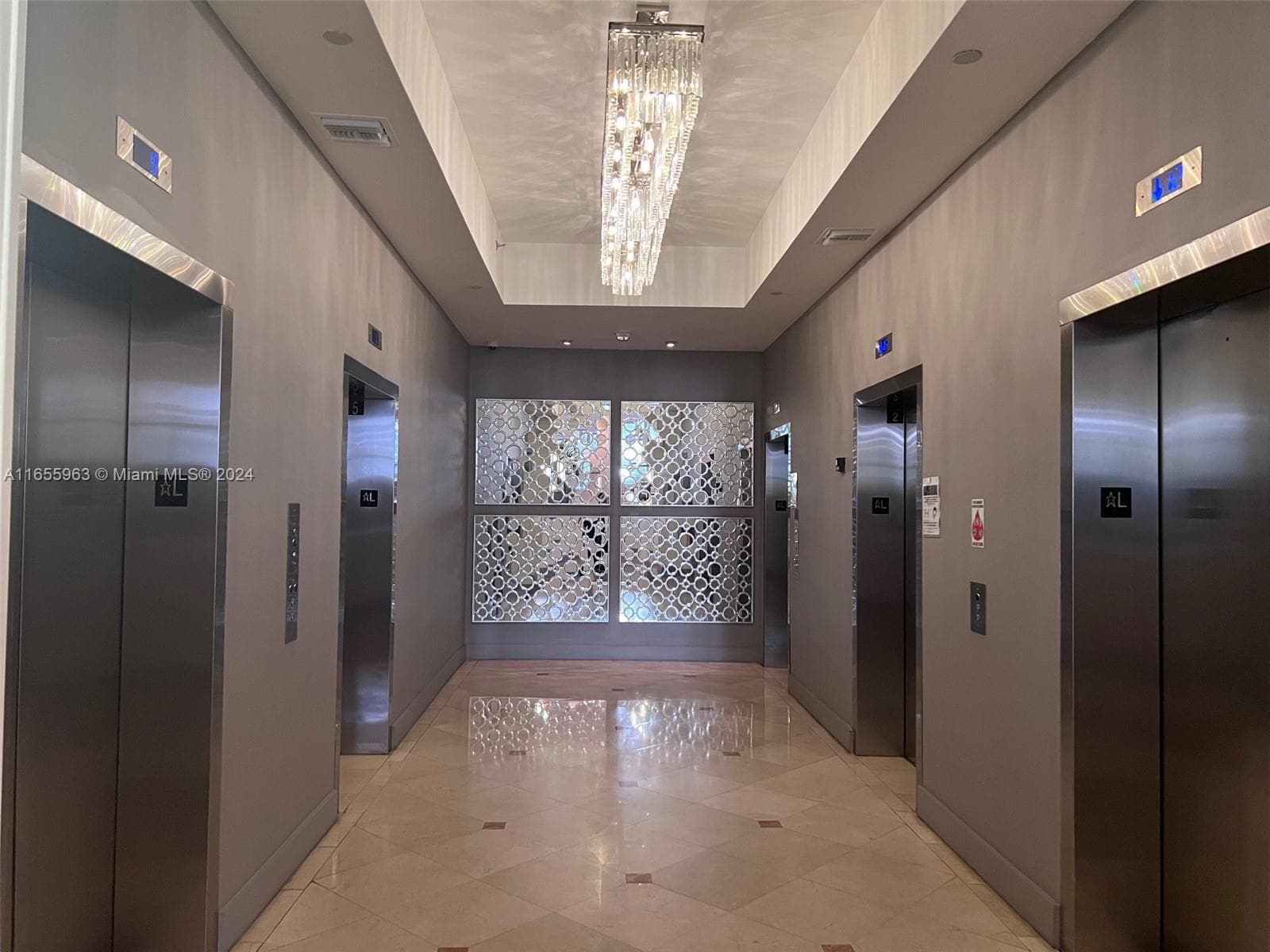 100 Lincoln Rd # 924, Miami Beach FL 33139 — 20