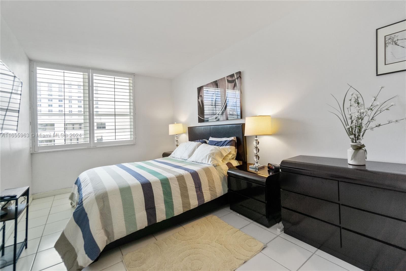 100 Lincoln Rd # 924, Miami Beach FL 33139 — 9