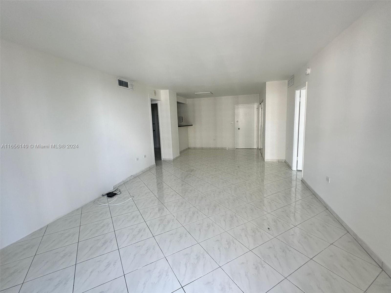 5555 Collins Ave # 8Z, Miami Beach FL 33140 — 27