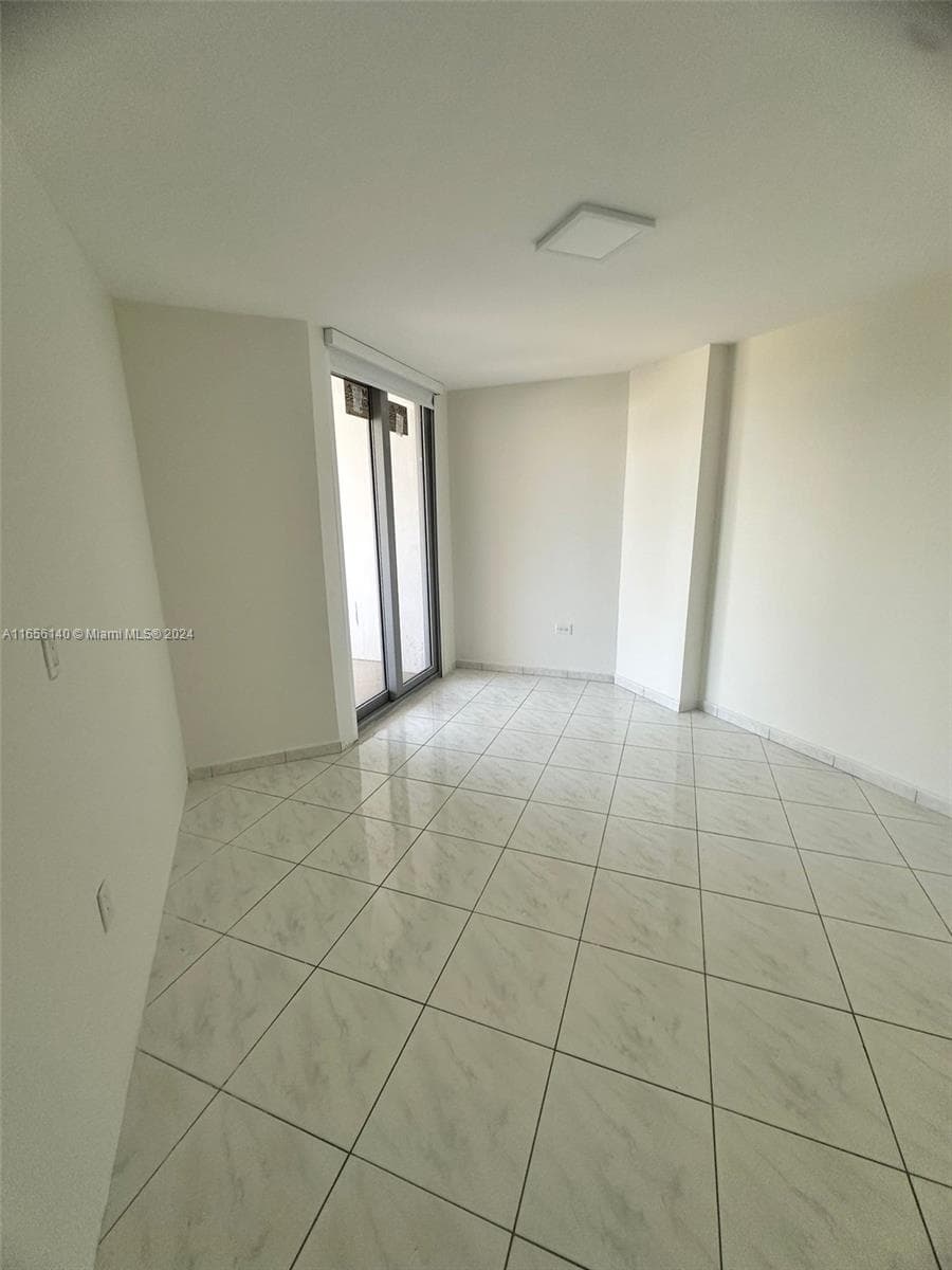 5555 Collins Ave # 8Z, Miami Beach FL 33140 — 13