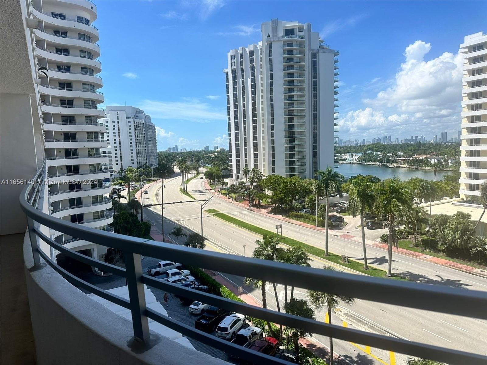 5555 Collins Ave # 8Z, Miami Beach FL 33140 — 3