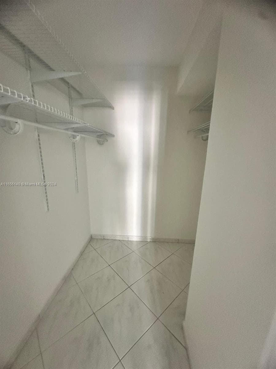 5555 Collins Ave # 8Z, Miami Beach FL 33140 — 20