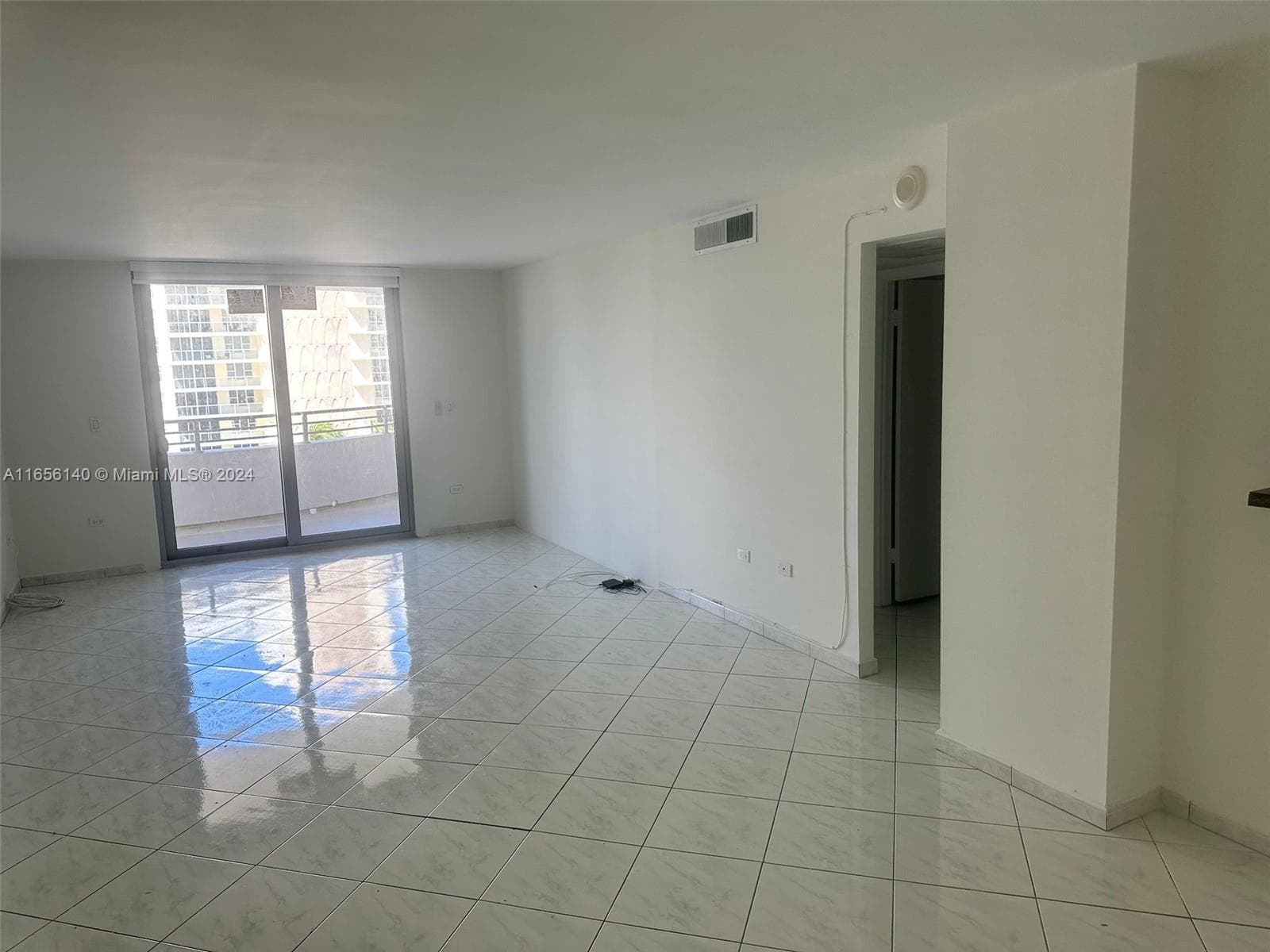 5555 Collins Ave # 8Z, Miami Beach FL 33140 — 9