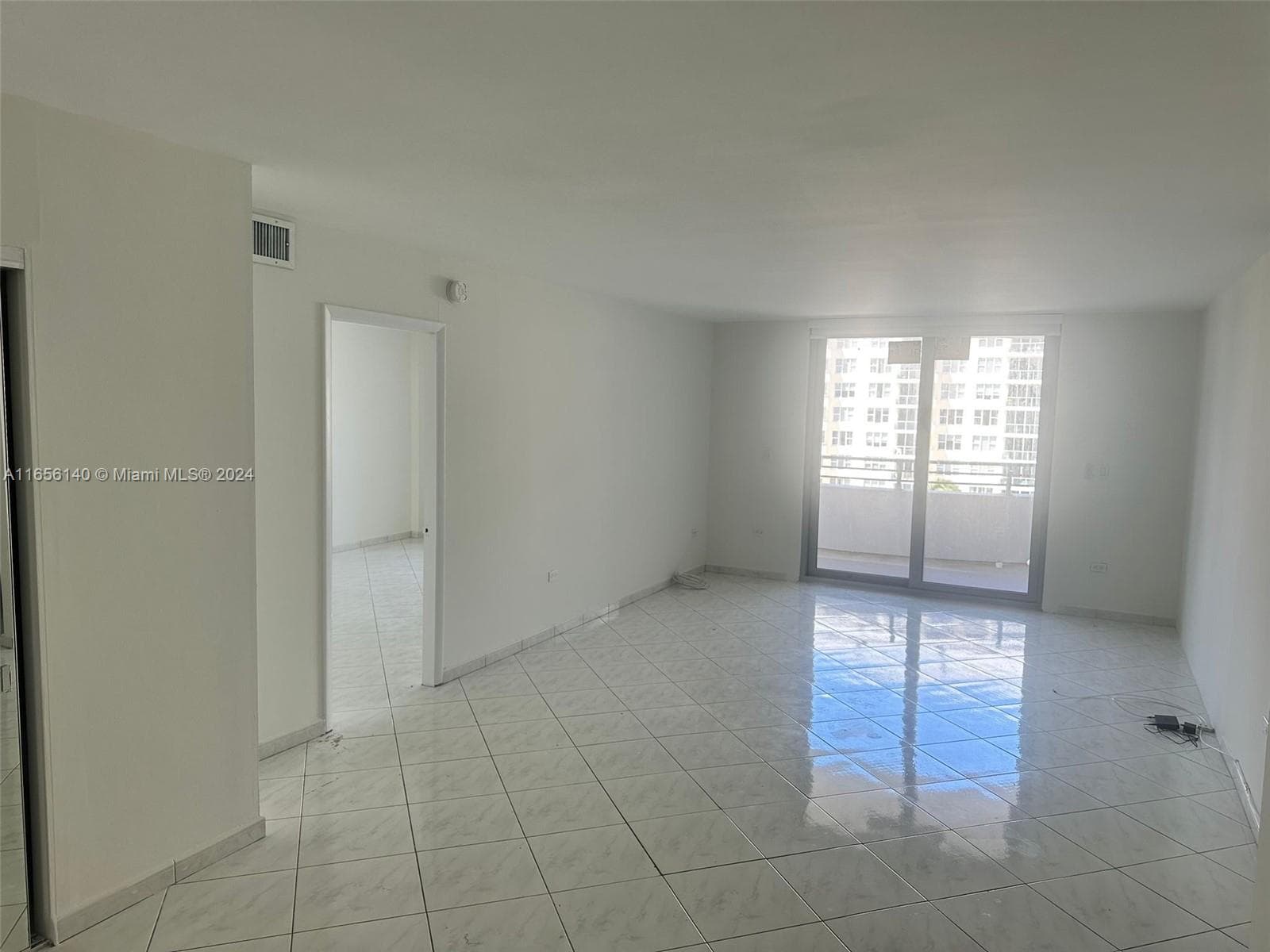 5555 Collins Ave # 8Z, Miami Beach FL 33140 — 10