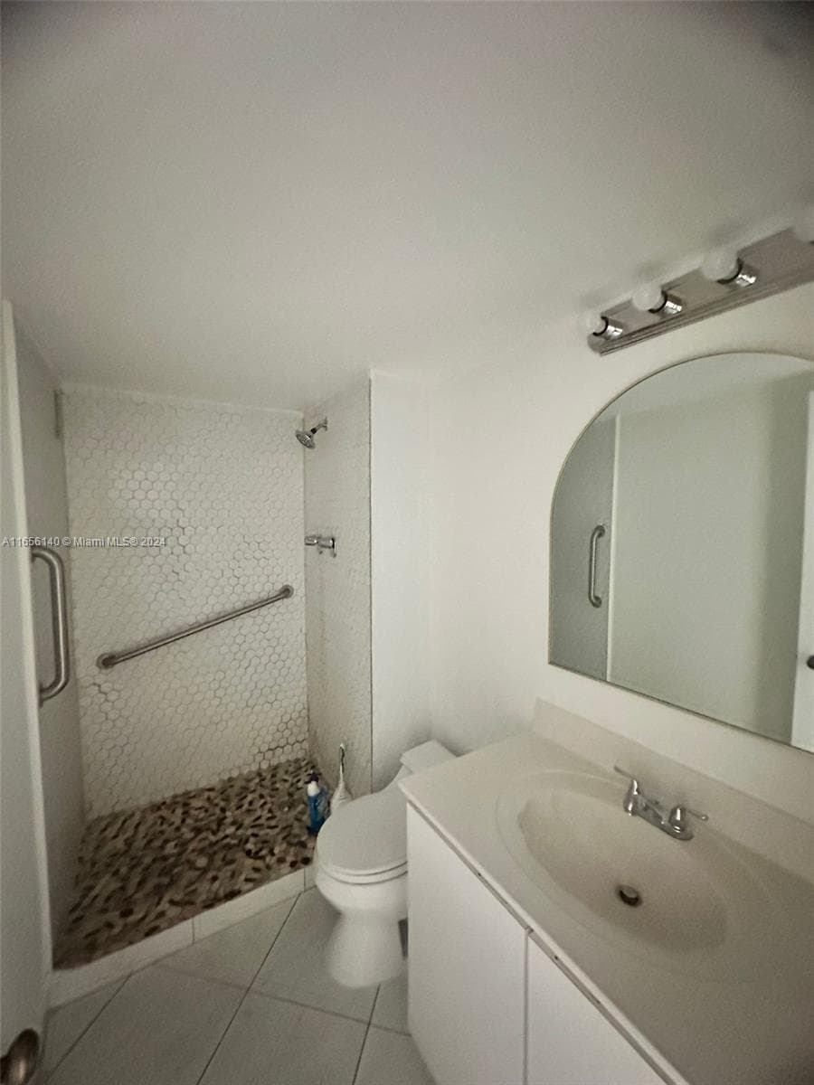 5555 Collins Ave # 8Z, Miami Beach FL 33140 — 11