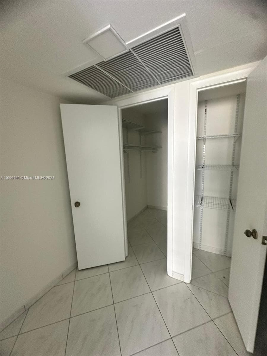 5555 Collins Ave # 8Z, Miami Beach FL 33140 — 19