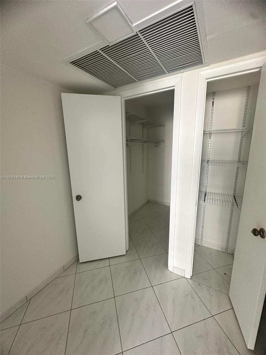 5555 Collins Ave # 8Z, Miami Beach FL 33140 — 25