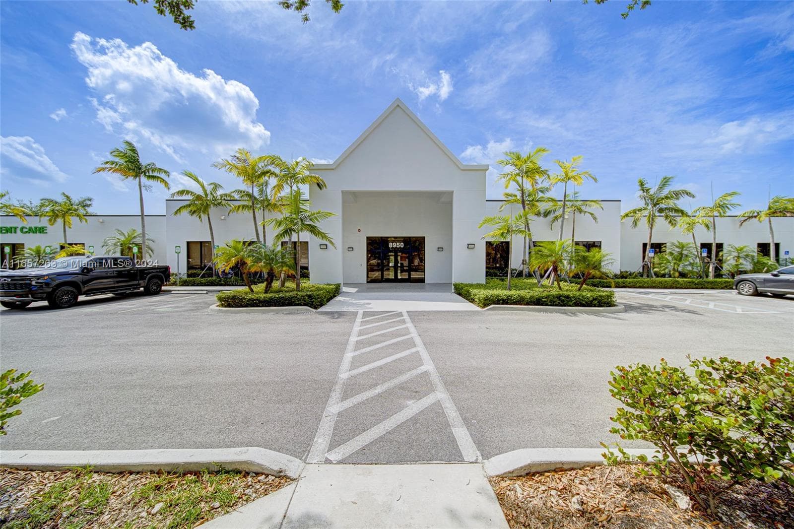 8950 SW 152nd St Suite Q, Palmetto Bay FL 33157 — 1