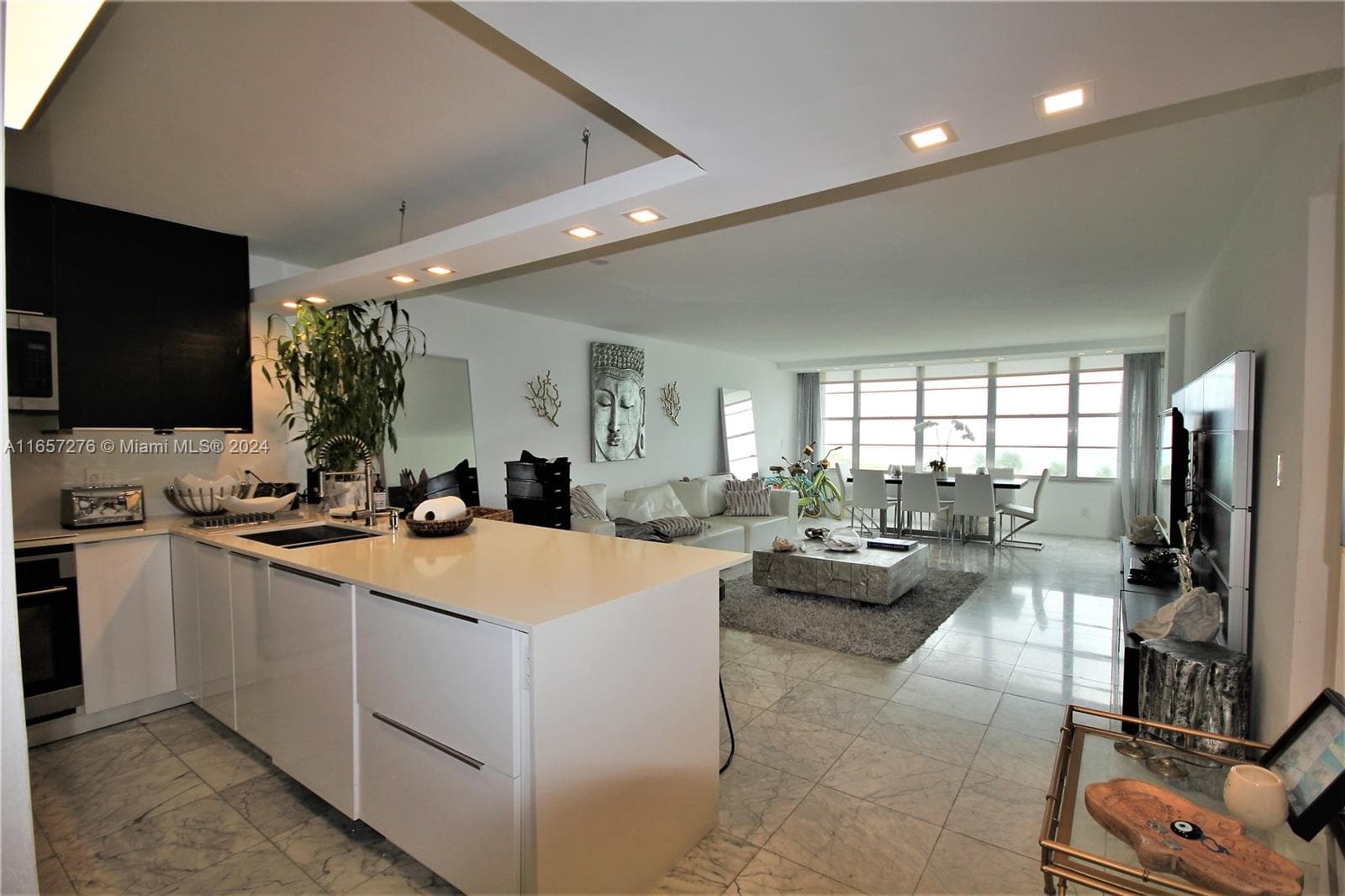 5151 Collins Ave # 933, Miami Beach FL 33140 — 6