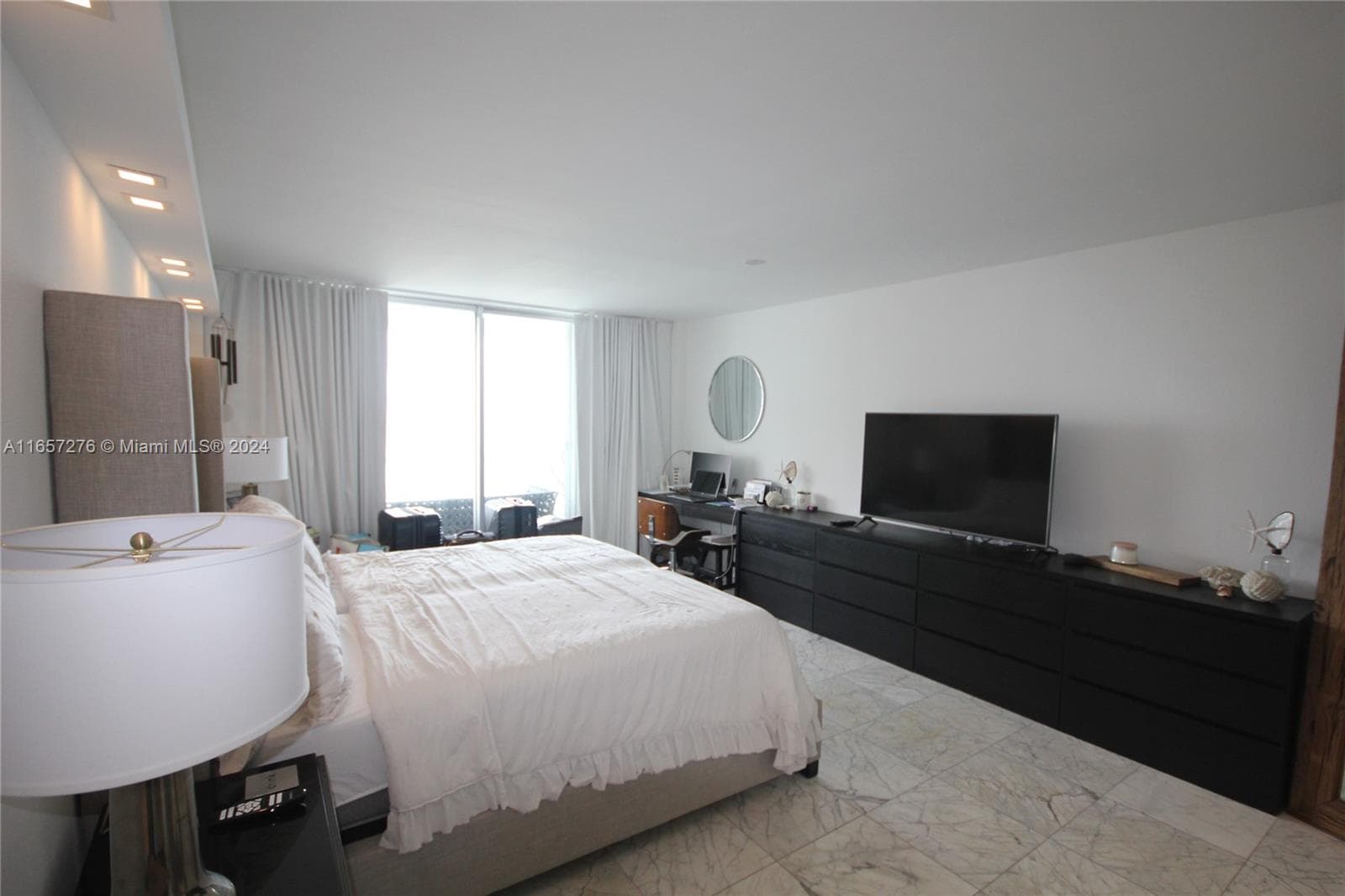 5151 Collins Ave # 933, Miami Beach FL 33140 — 13