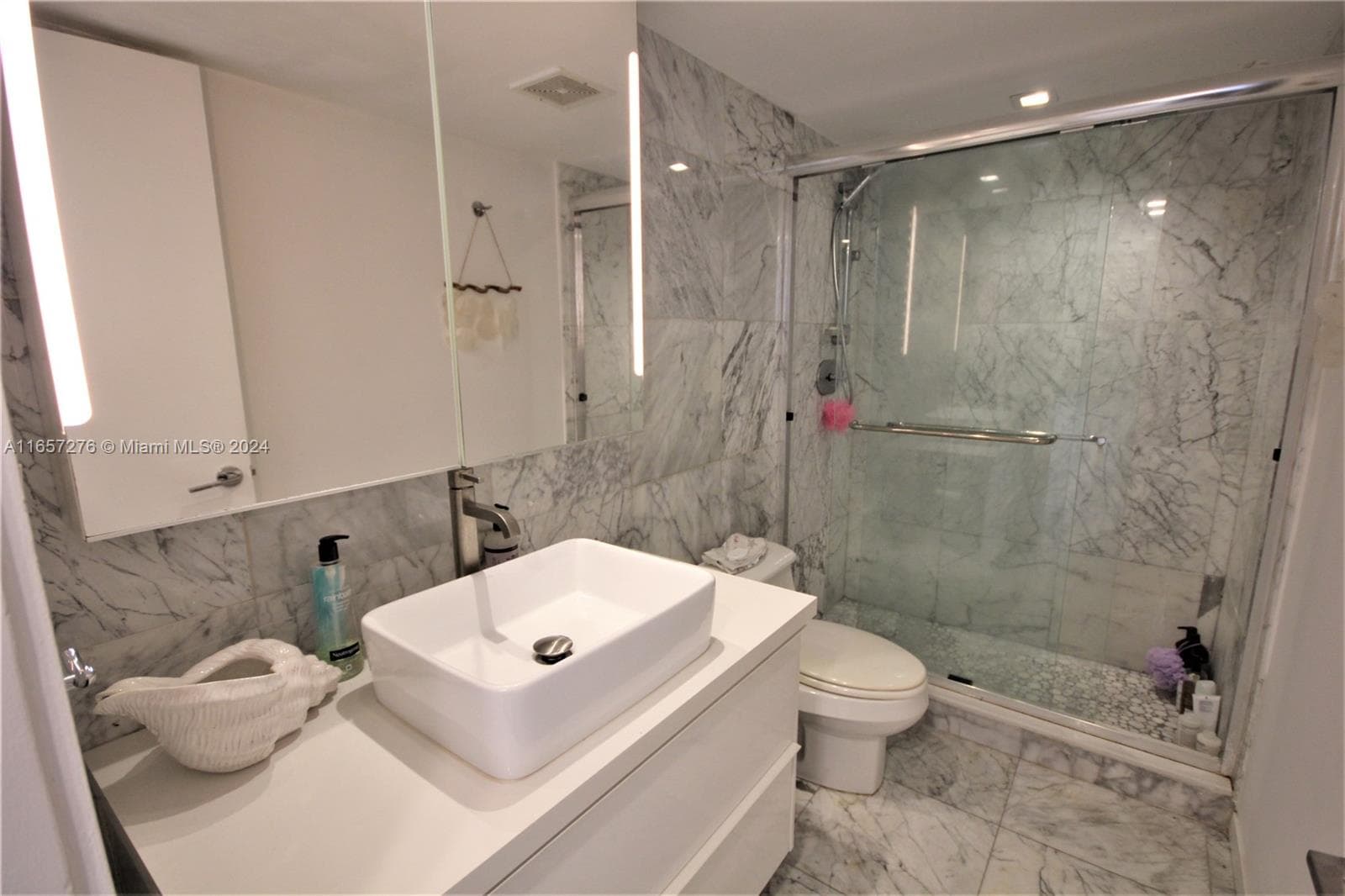 5151 Collins Ave # 933, Miami Beach FL 33140 — 14