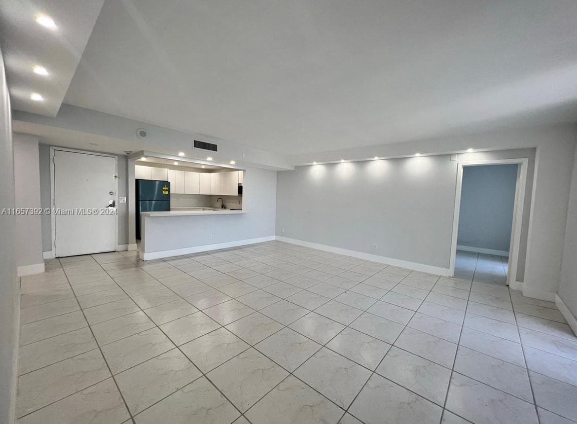 13499 Biscayne Blvd # 1405, North Miami FL 33181 — 7