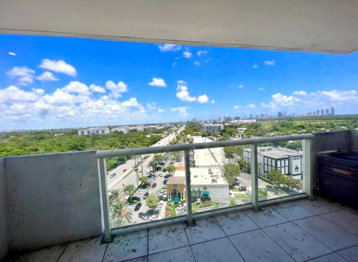 13499 Biscayne Blvd # 1405, North Miami FL 33181 — 18