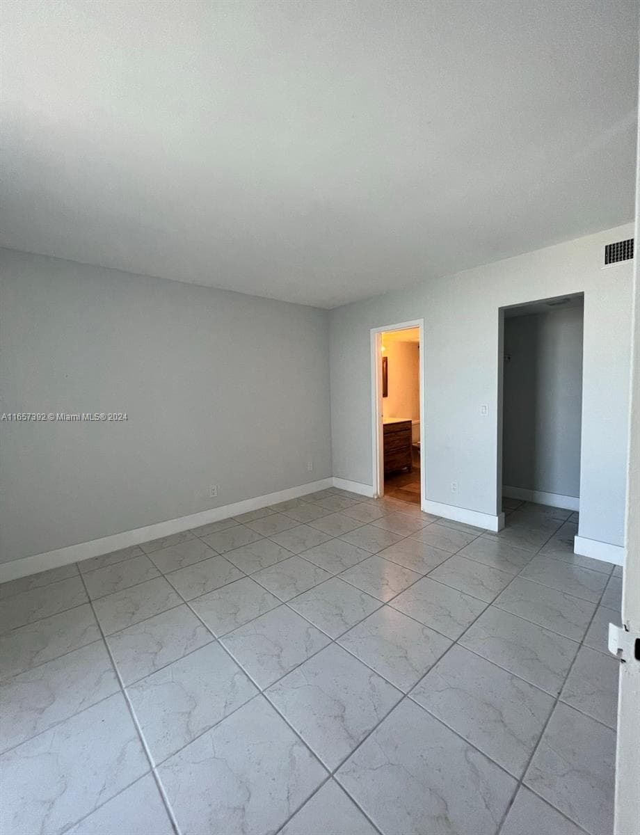 13499 Biscayne Blvd # 1405, North Miami FL 33181 — 15