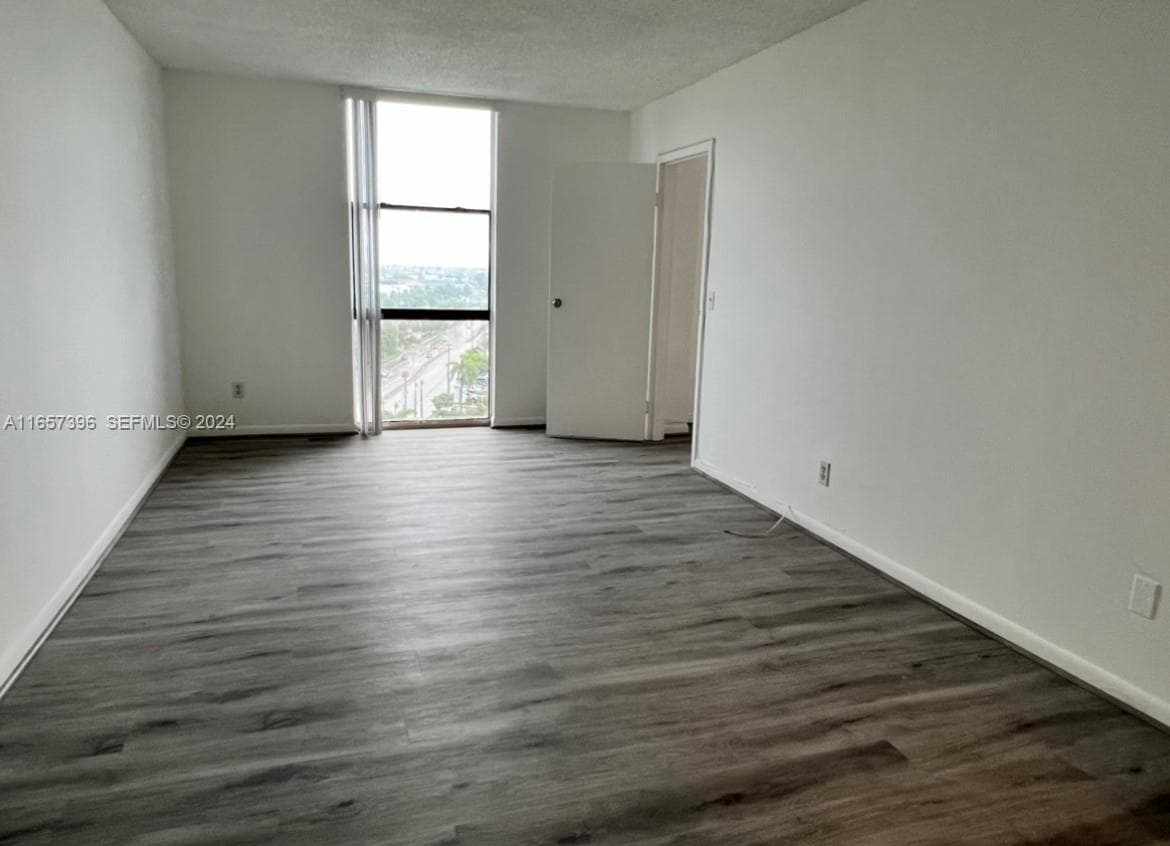 13499 Biscayne Blvd # 1205, North Miami FL 33181 — 20